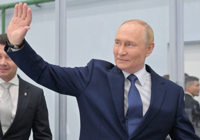 Russia’s twisted digs at Ukraine ahead of Alaska talks from Lavrov wearing USSR jumper to media served ‘Chicken Kiev’