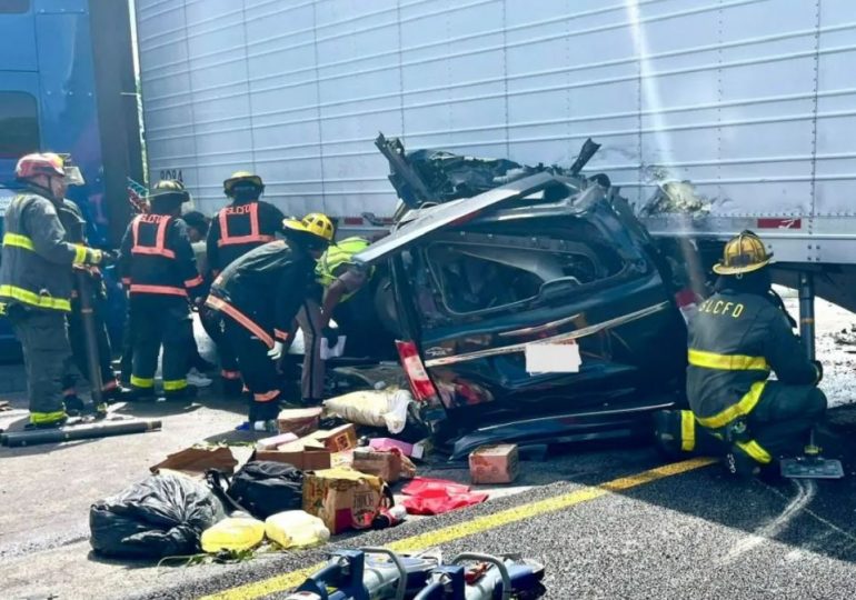 Horror moment illegal immigrant trucker suddenly pulls U-turn on busy highway causing T-bone crash that killed three