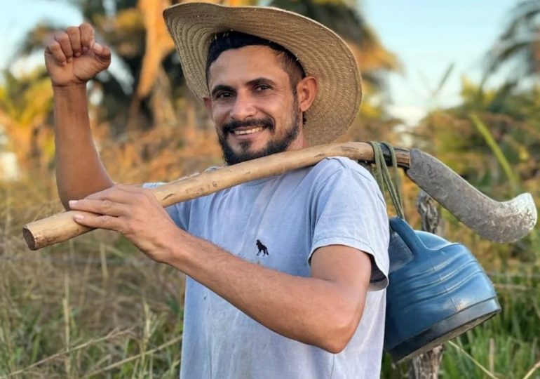 Influencer dubbed ‘King of the jungle’ arrested for murder after 16 years on the run in the wilderness