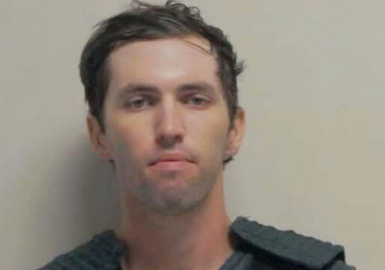 Tyler Robinson, Suspect in Charlie Kirk Killing, Left Messages With No Motive