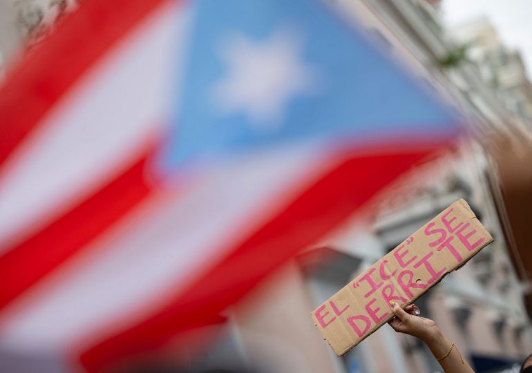 How Puerto Rico’s Colonial Status Deepens the Immigration Crisis