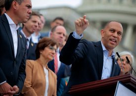 Shutdown Could Leave 750,000 Federal Workers Furloughed, Says Congressional Budget Office