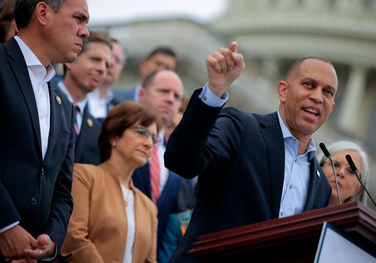 Shutdown Could Leave 750,000 Federal Workers Furloughed, Says Congressional Budget Office