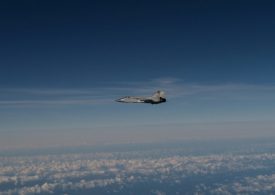 Putin’s jets ‘ignored signals from NATO’ for 12 minutes while violating airspace – prompting outrage in Europe