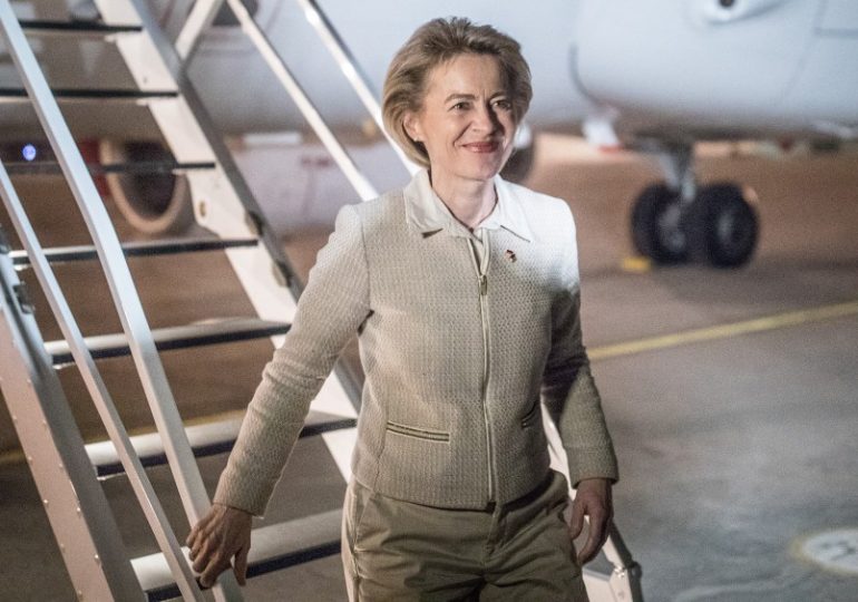 EU chief Ursula von der Leyen’s plane hit by Russian GPS jamming & forced to land using PAPER maps