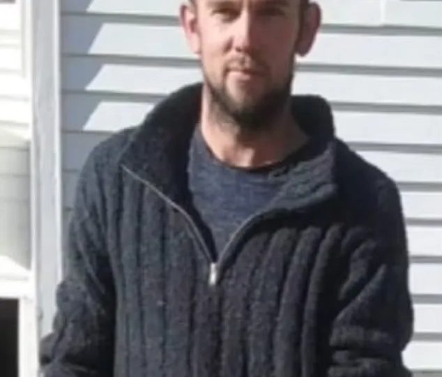 Cops shoot man dead amid hunt for fugitive dad ‘Bushman’ missing in wilderness with kids for 4 years