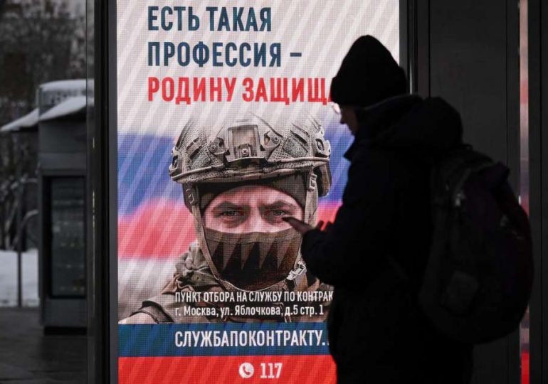 Putin orders biggest army call up in 10 years with 135k new troops as fears grow warmongering Russia could attack Europe