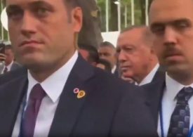Now Turkey’s fuming Erdogan left standing on sidewalk for Don’s motorcade just a day after Macron was stopped in street
