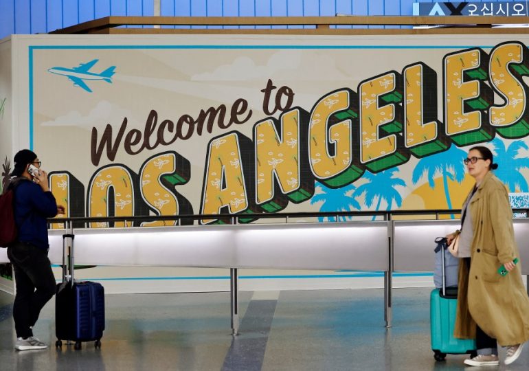 Vegetarian plane passenger was ‘told to eat around meat’ by stewards before he ‘choked to death’ on Qatar Airways plane