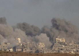 Trump says Hamas faces ‘complete obliteration’ if terror group tries to cling to power as peace deal deadline looms 