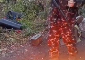 Sick moment pathetic British ‘traitor’ fighting for Putin in Ukraine shamelessly sets FIRE to his UK passport