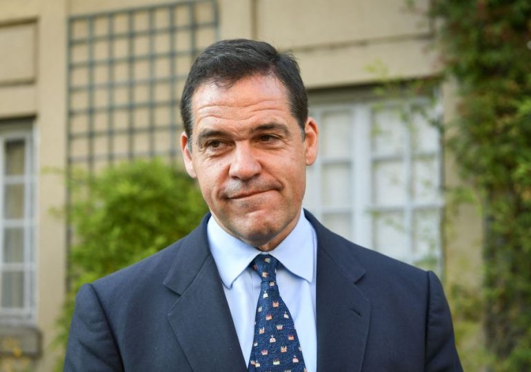 I’m ready to be King of France – Macron has brought Republic to ruin, says direct descendant of guillotined Louis XVI