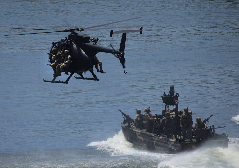 Trump deploys 10k troops including ‘Night Stalkers’ unit near Venezuela as Maduro readies country for war in Caribbean