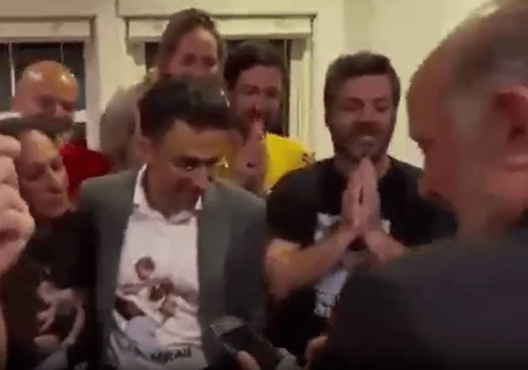 Incredible moment Trump tells hostage families ‘they’re coming home’ as Israel & Hamas agree ‘first phase’ of peace deal