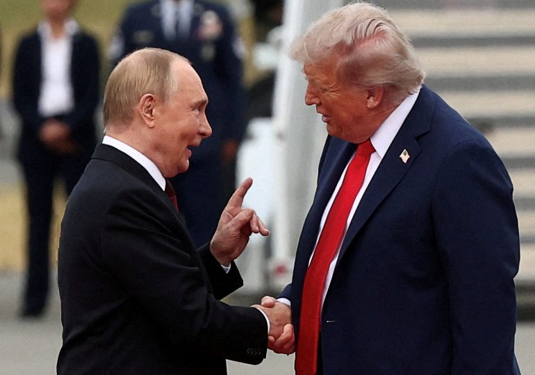 Trump & Putin to call TODAY ahead of Don’s crunch meeting with Zelensky – where US Tomahawks for Ukraine could be agreed