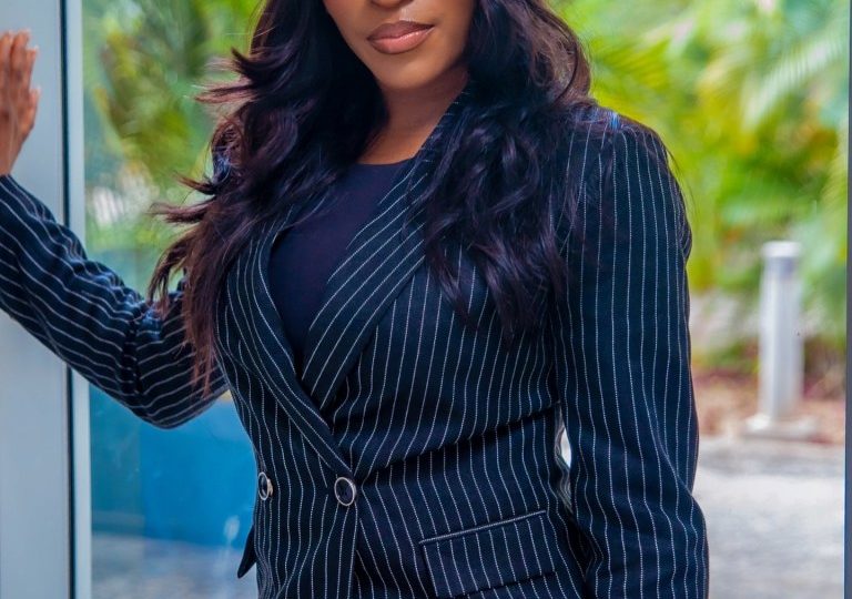 TV presenter Somtochukwu Maduagwu, 29, dies in 3 storey plunge while trying to escape from armed robbers at her home