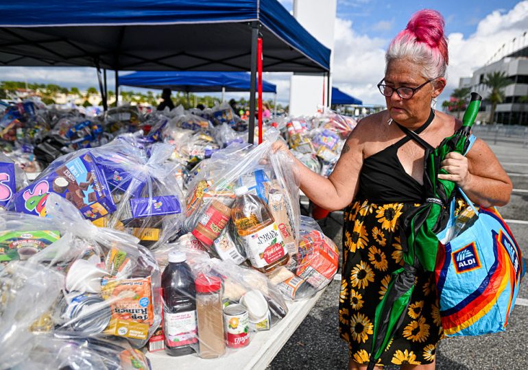‘I Feel Powerless’: People On Food Stamps Are Struggling to Feed Themselves During the Shutdown