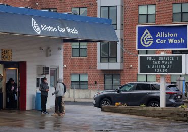 ‘Pump Up the Numbers’: Republican Student Claims Credit for ICE Raid on Car Wash That Led to 9 Arrests