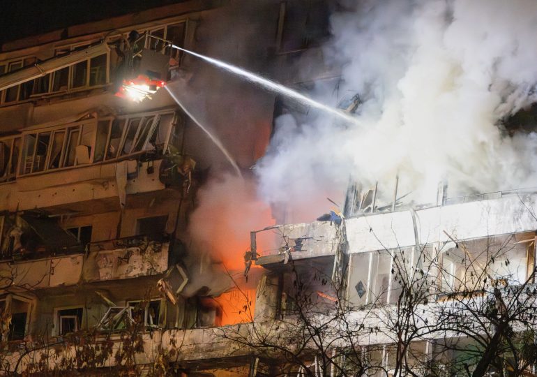 US & Russia meet for ‘secret talks’ over Trump’s peace plan as Putin unleashes brutal strikes on Ukraine killing 6