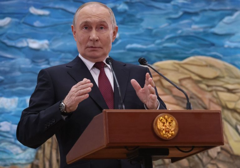 Putin’s only ally in West jets to Moscow to push Trump peace deal for Ukraine – as Zelensky engulfed in corruption probe