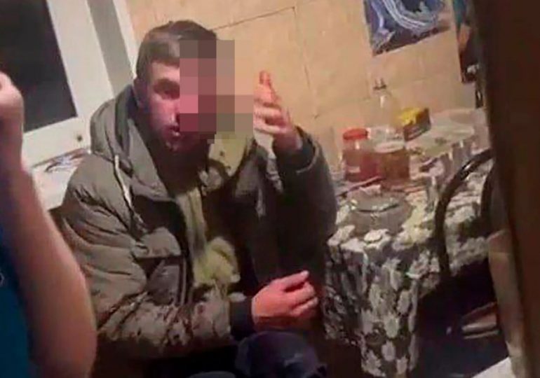 Stomach churning moment husband talks to cops with 8in knife jammed in his EYE after wife stabbed him ‘for talking s**t’