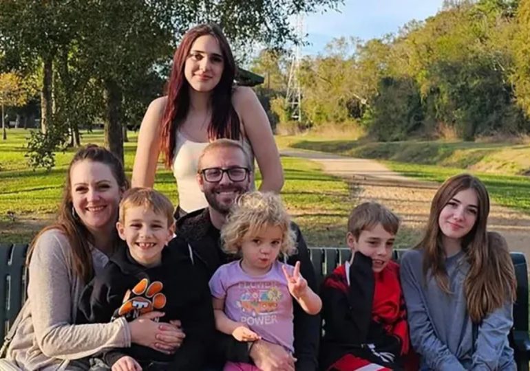 Tragedy as 2 young boys die & their 3 sisters fight for life after Texas police car crashes into family vehicle