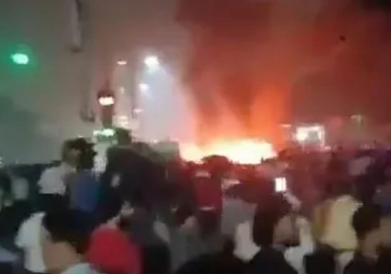 At least eight dead in explosion at tourist hotspot in New Delhi as cars engulfed in flames near panicked crowds