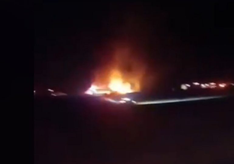 At least 40 dead after bus smashes into diesel tanker & erupts into flames with passengers trapped inside