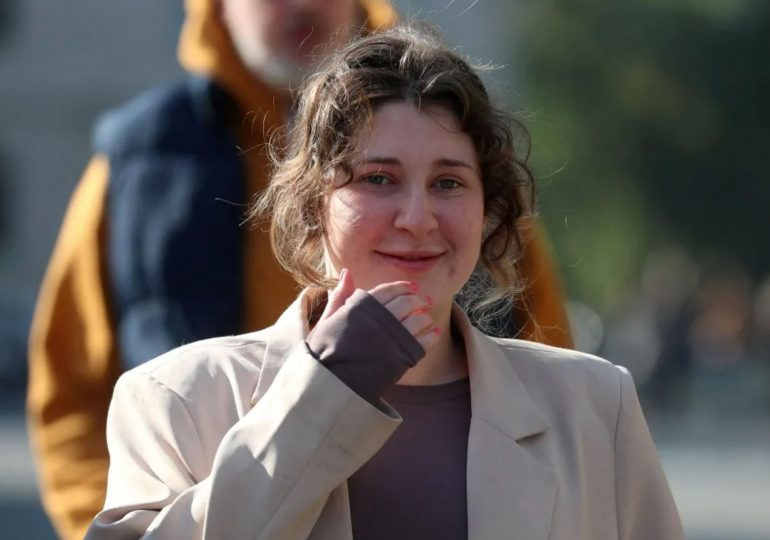 Heavily pregnant Bella Culley flying home to UK TODAY 24hrs after teen drug mule’s bombshell prison release in Georgia