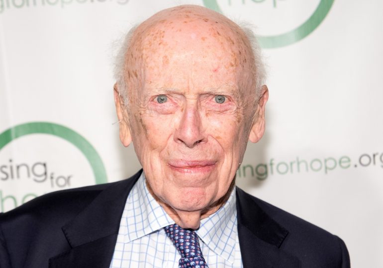 James Watson, Co-Discoverer of DNA’s Double Helix, Leaves Behind a Troubling Legacy