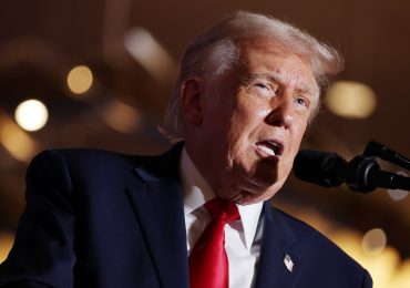 Trump to force foreign tourists including Brits to provide five years of social media history before entering US