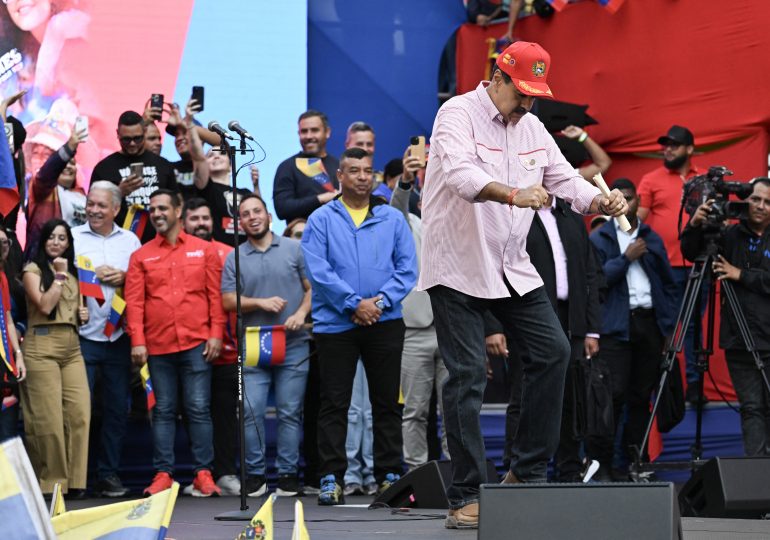 Dancing dictator Maduro vows Venezuela is ready to fight & snubs Trump ultimatum as Don holds crisis talks with generals