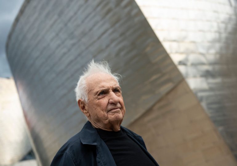 Frank Gehry’s Architectural Mischievousness Charmed a Generation