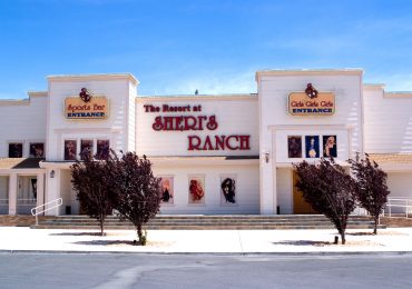 I visited infamous US brothel ranch  with $500k VIP parties, couple sex training & naked girls wrestling in butterscotch