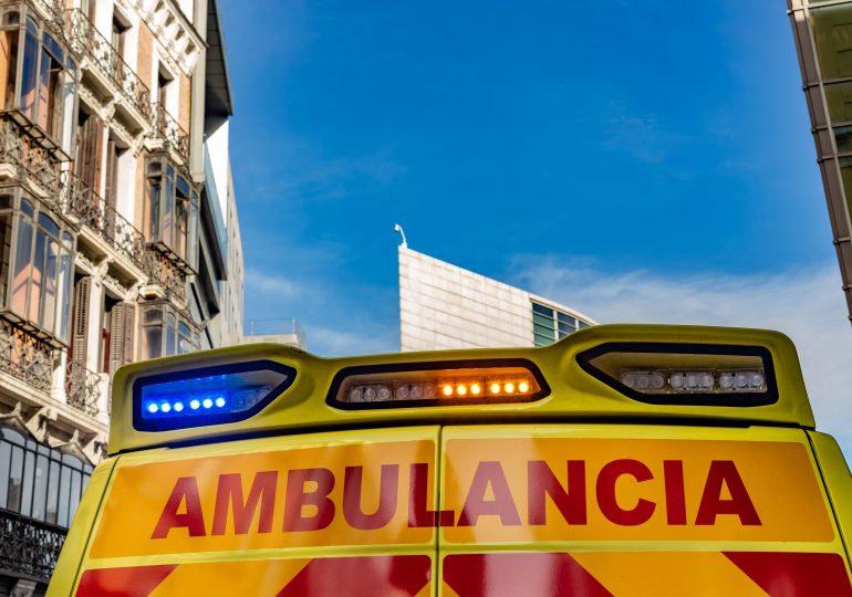 Horror avalanche at top ski resort leaves at least three people dead in Spain