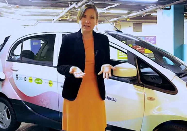 Scorned woman wanted in connection with death schoolgirls, 13 & 14, who ‘died after eating poisoned raspberries’