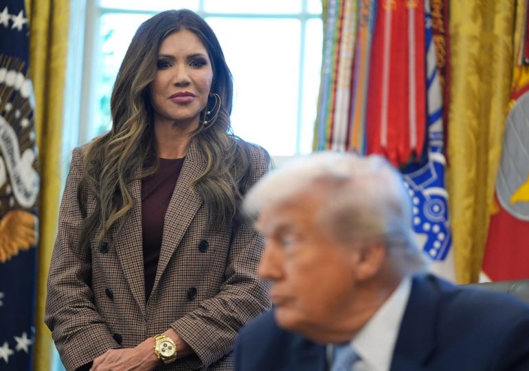 Trump travel ban to outlaw travellers from ‘EVERY damn country flooding US with killers, leeches & entitlement junkies’