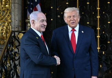 Donald Trump vows to do ‘everything we can’ to bring home final Gaza hostage as he meets Netanyahu in Florida