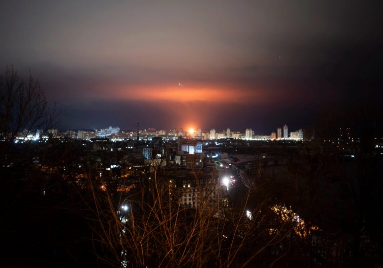 Putin unleashes hell on Kyiv a day before Trump & Zelensky’s crunch peace summit as tyrant bombards capital with strikes