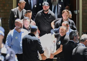 Heartbreaking scene as youngest Bondi victim Matilda, 10, is laid to rest with hundreds paying tribute to ‘sweet girl’