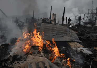 Ukraine peace talks inch closer to deal with Brit troops on the ground, 800k-strong army… but must give Donbas to Putin