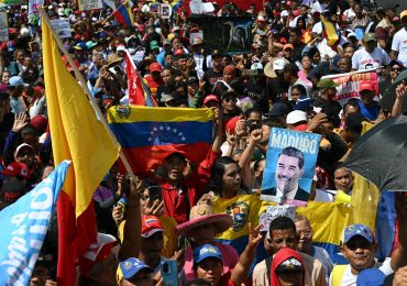 Trump predicts he’ll control Venezuela for YEARS and give oil riches to the people as post-Maduro regime falls into line