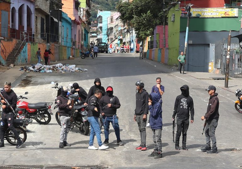 Inside socialist ‘paradise’ Venezuela hit by 73 murders a DAY & 82,700% inflation as corrupt dictator Maduro is ousted