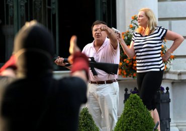 In Wake of Alex Pretti Shooting, Trump Is Betraying His Base on Gun Rights. They’re Not Happy