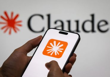 AI Is Moving Beyond Chatbots. Claude Cowork Shows What Comes Next