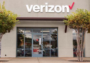 What to Know About the Verizon Outage Impacting Tens of Thousands of Users