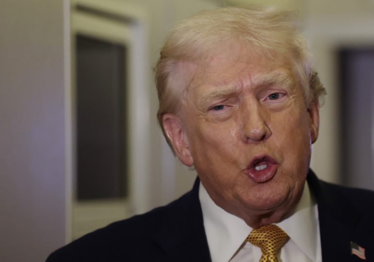 Calls for Trump’s Impeachment Gain Momentum Amid Fallout Over Venezuela Operation