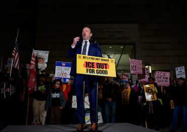 Democrats Try to Harness ‘Abolish ICE’ Movement’s Energy, But Not Its Goal