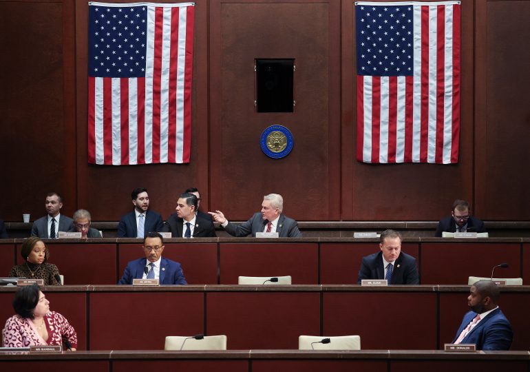 House Committee Votes to Hold the Clintons in Contempt in Epstein Probe