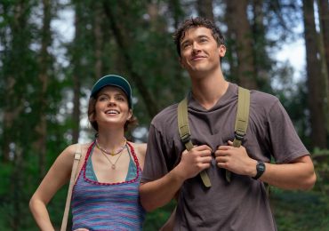 The Biggest Ways Netflix’s People We Meet on Vacation Movie Differs From the Book